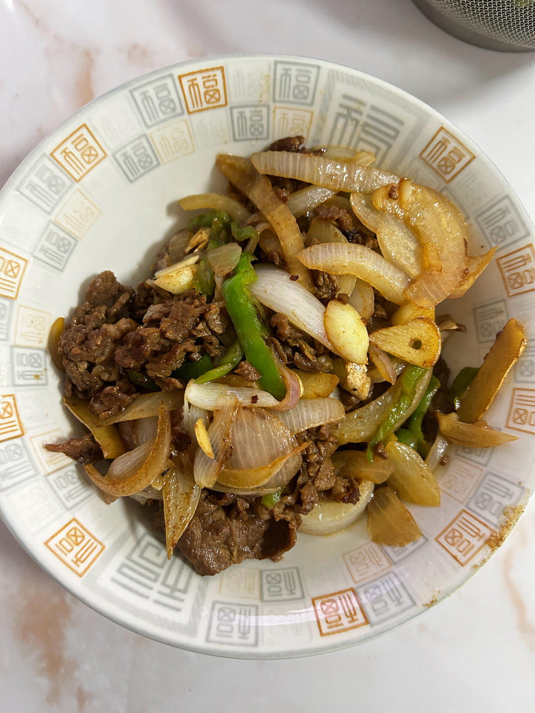 洋葱爆孜然牛肉