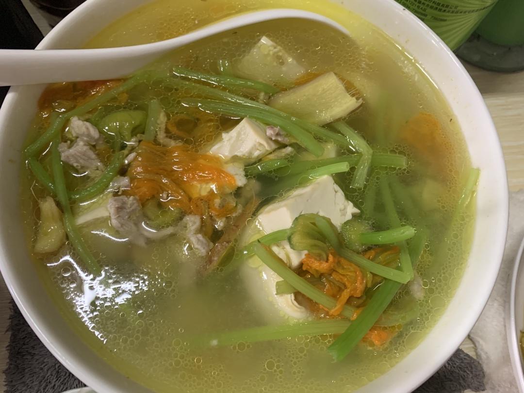 瓜花酿汤