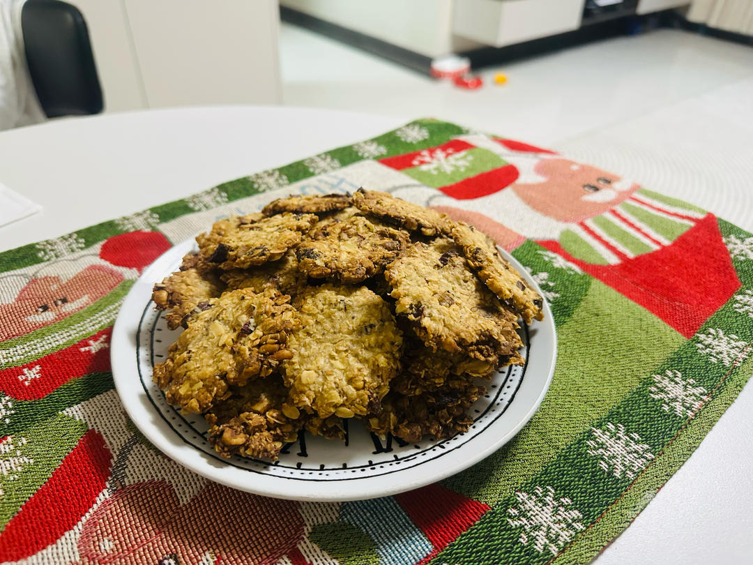 低糖低油红枣燕麦核桃饼干