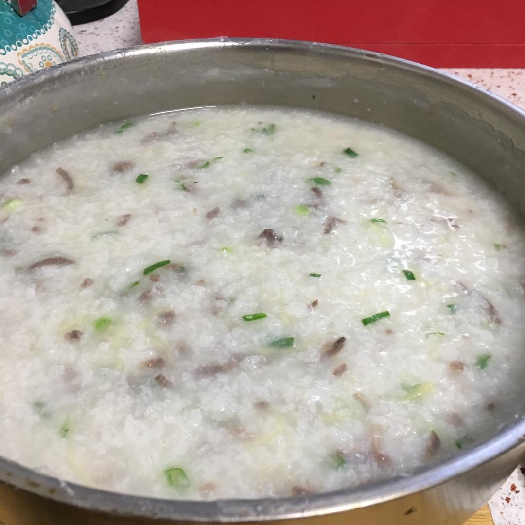 皮蛋瘦肉粥 Pidan & Pork Rice Soup