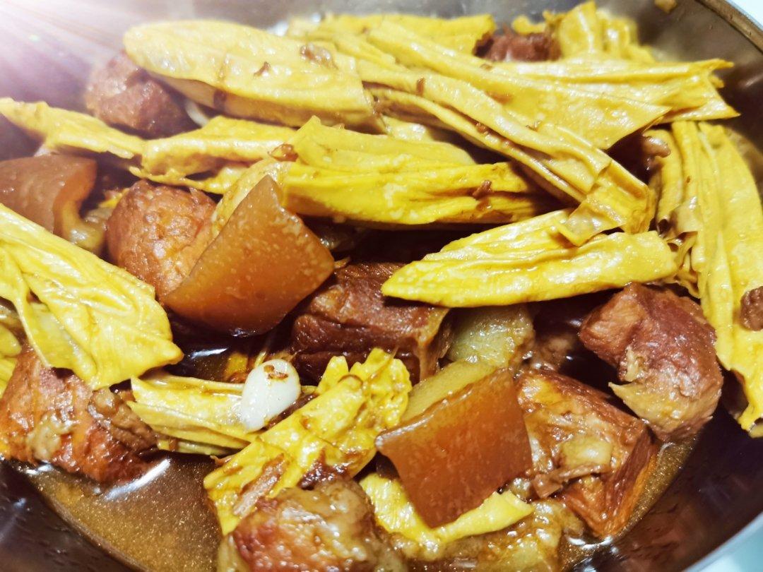 腐竹红烧肉