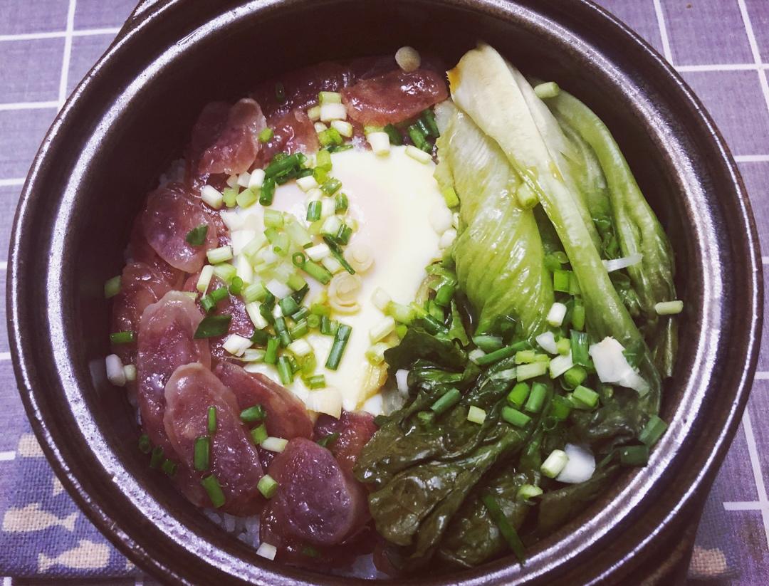 香肠煲仔饭