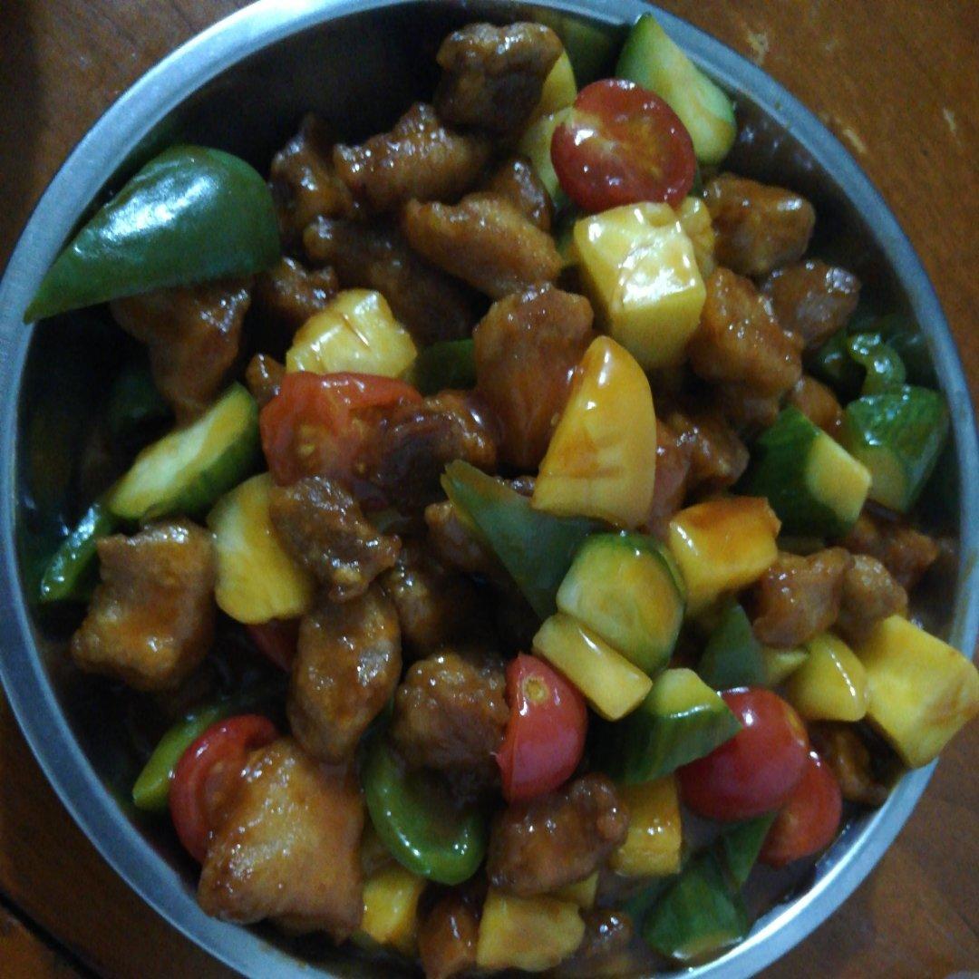 菠萝咕噜肉