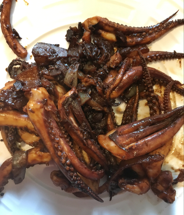 洋葱酱爆鱿鱼须