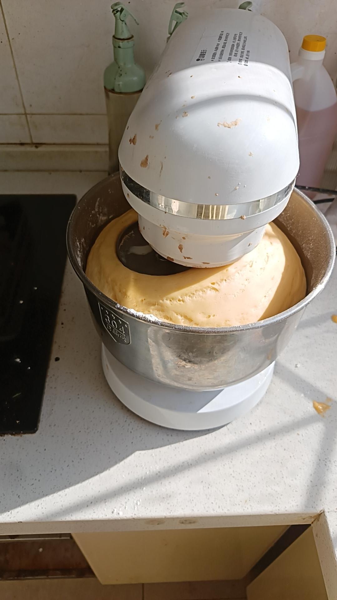 纯奶手撕吐司的做法 步骤1