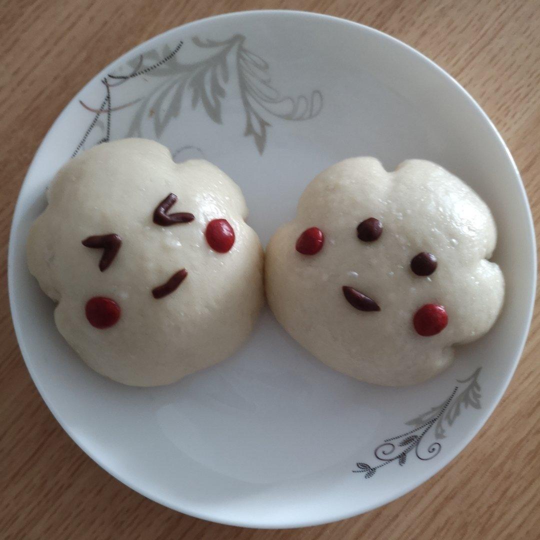 手机用户6704_fnbg做的《tinrry 》美姬老师教你做可爱云朵造型馒头