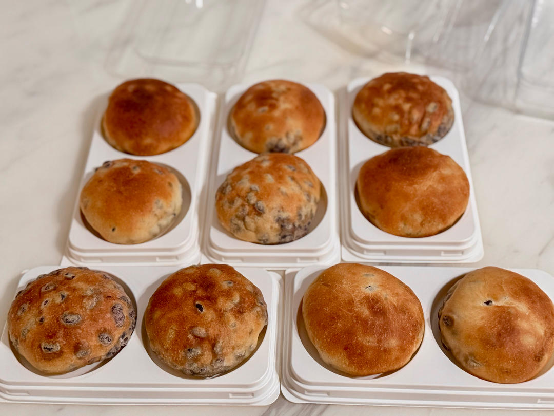 松软香甜的红豆乳酪包🍯真的好吃到没话说～