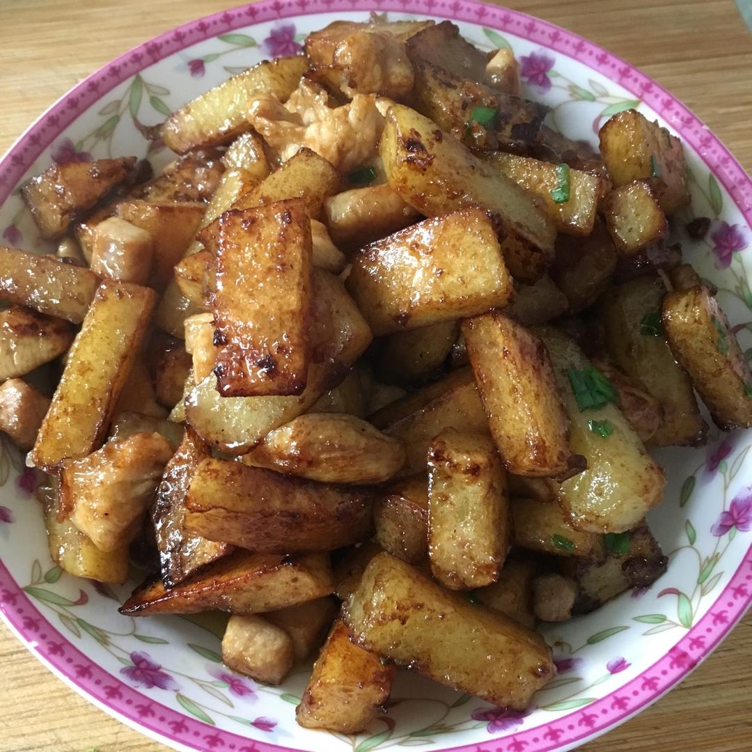 一道怎么做都好吃的干煎土豆鸡丁（红烧，咖喱，椒盐，孜然）