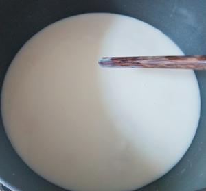 椰奶草莓小方，超简单的做法的做法 步骤3