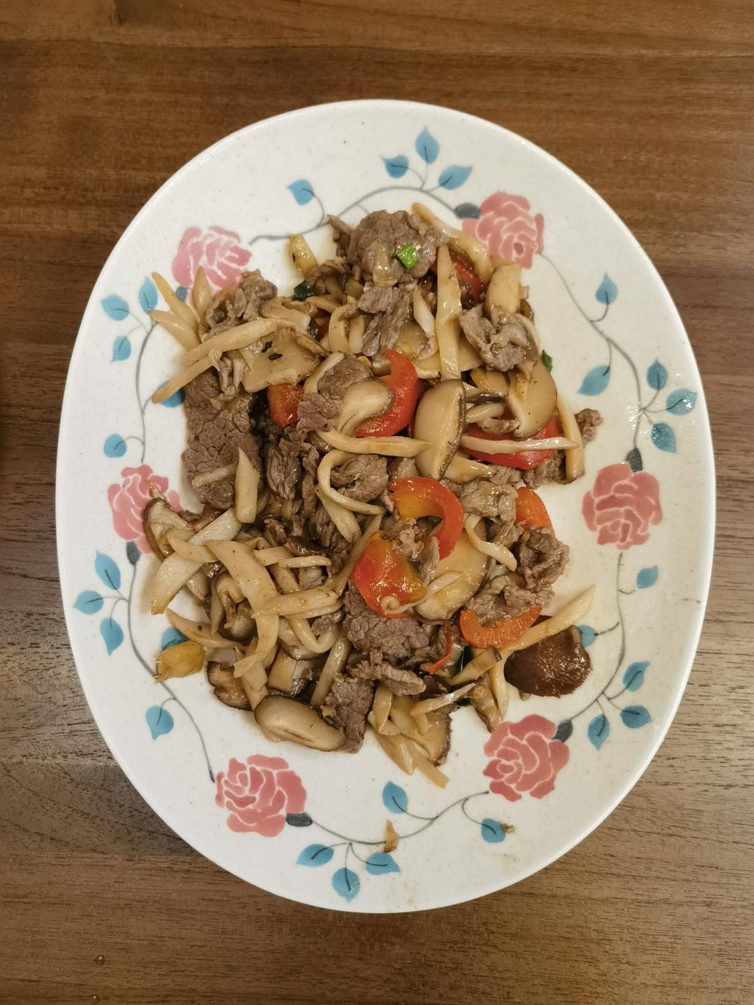 黑椒杏鲍菇炒牛柳