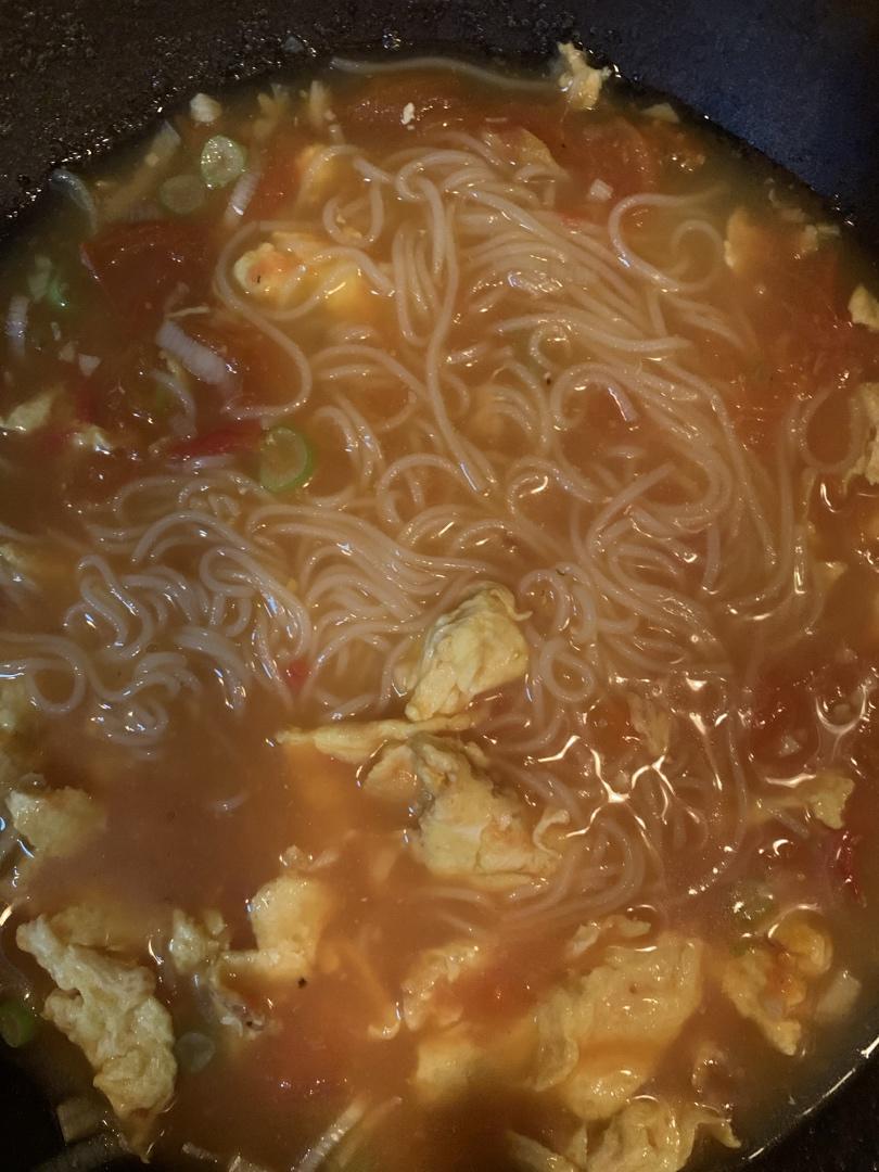 恨不得抱着锅舔的番茄鸡蛋面