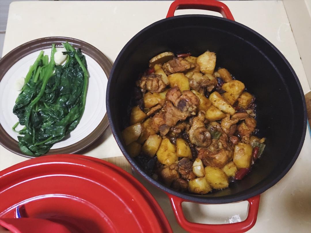 土豆焖鸡腿