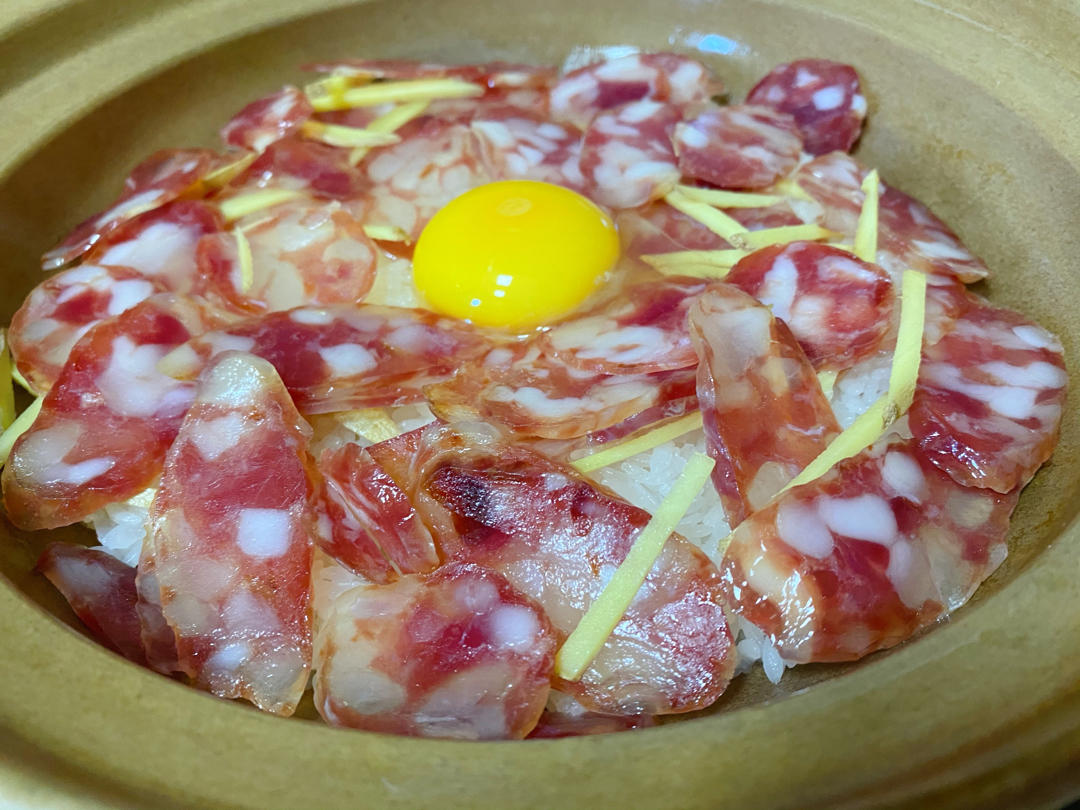 好吃的香肠煲仔饭