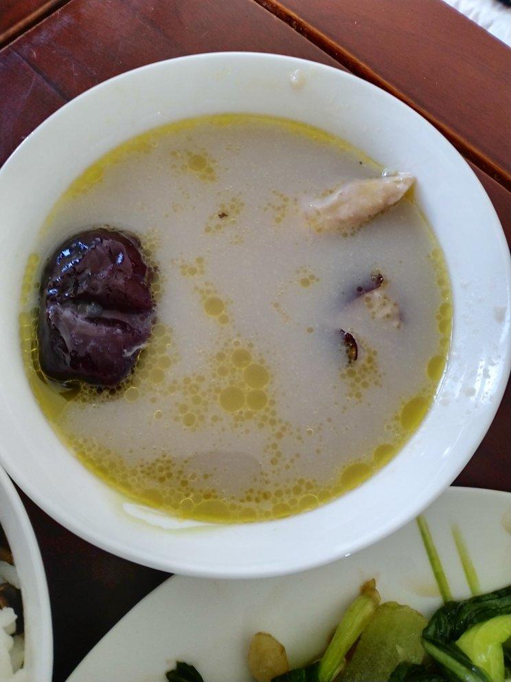 去胃寒补血的榴莲皮鸡汤🍲