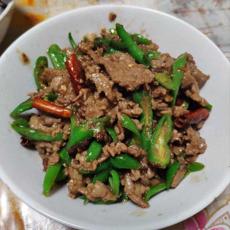 【小高姐】青椒牛肉 如何炒出嫩滑的牛肉