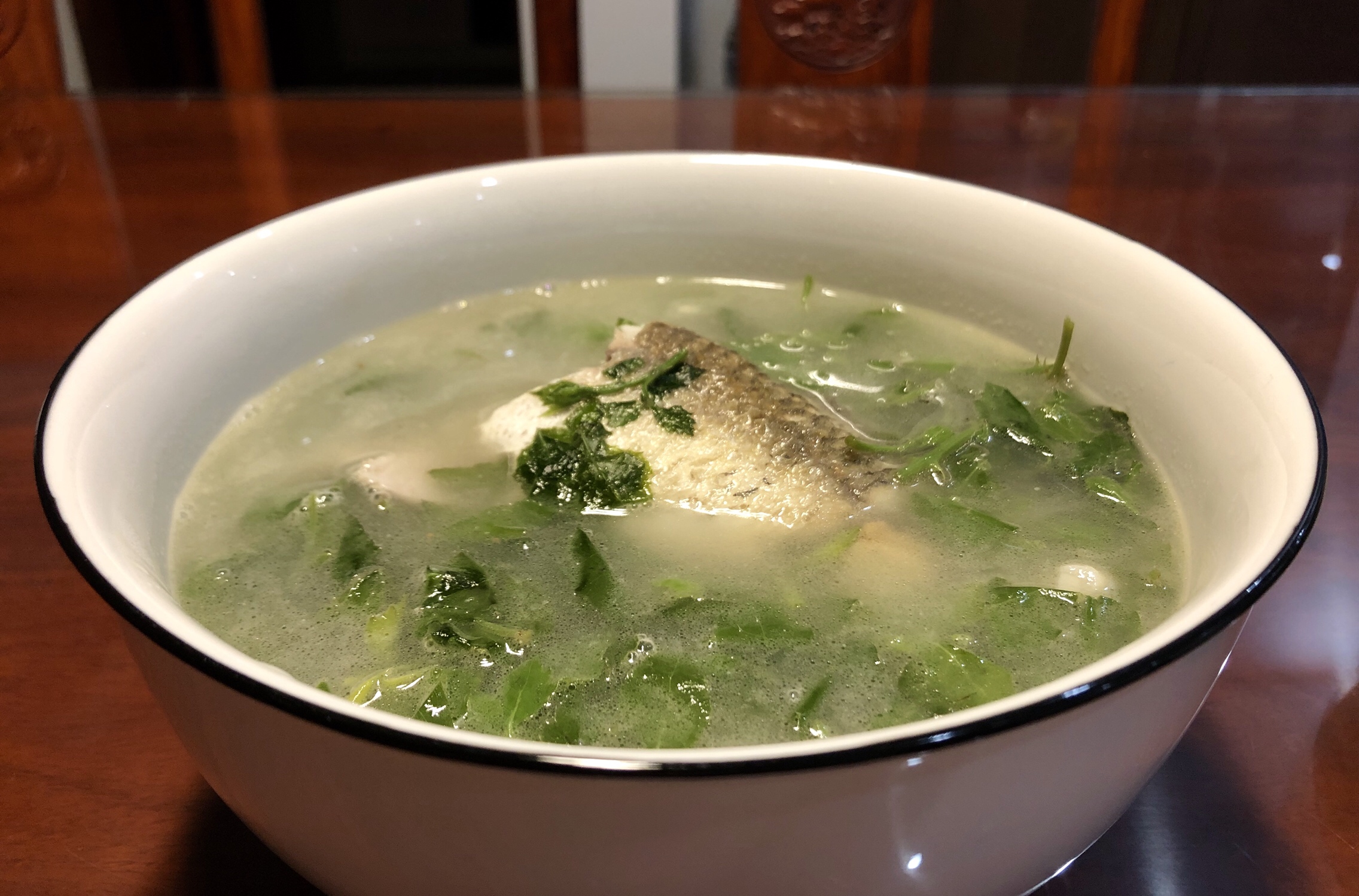 勒菜鲮鱼汤的做法