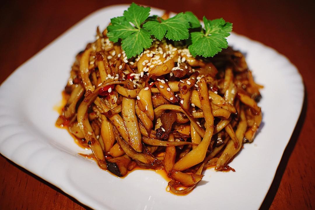 干煸手撕杏鲍菇