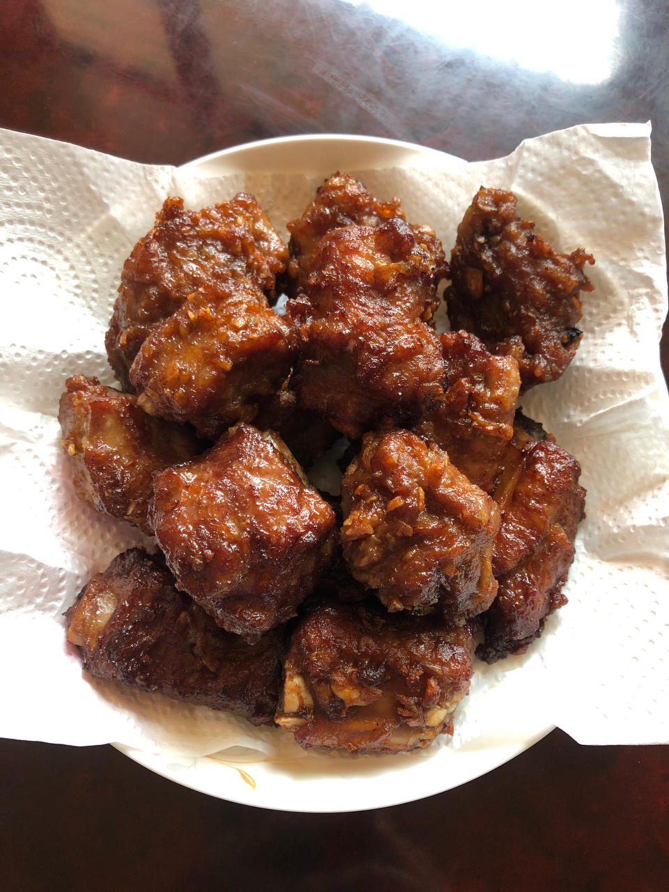 外酥里嫩的油炸排骨