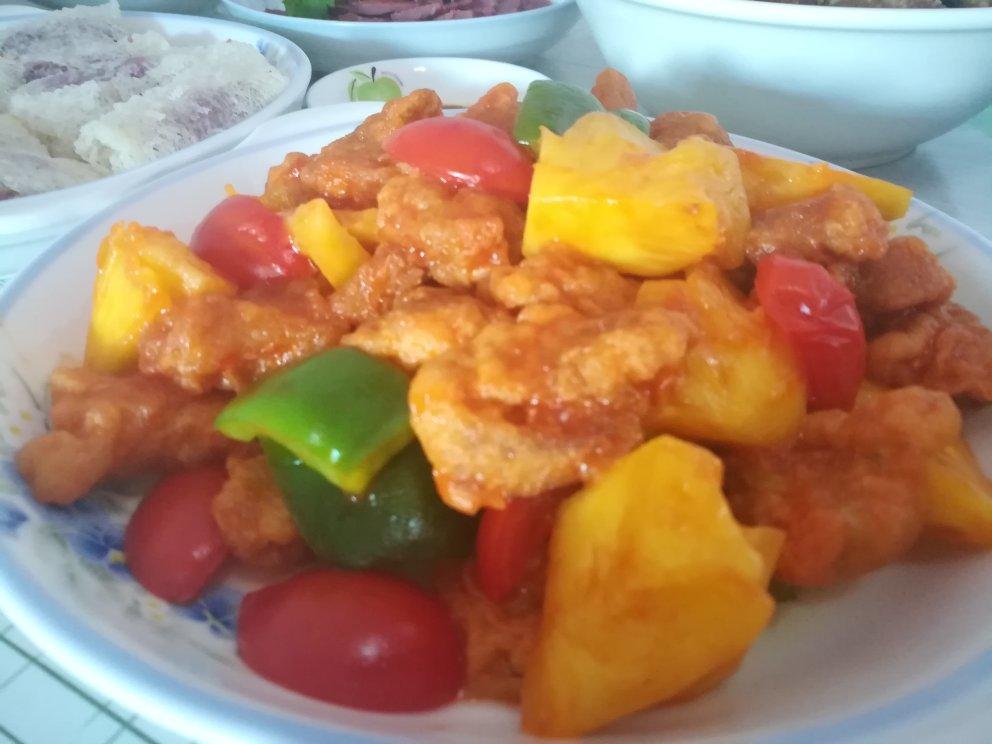 菠萝咕噜肉