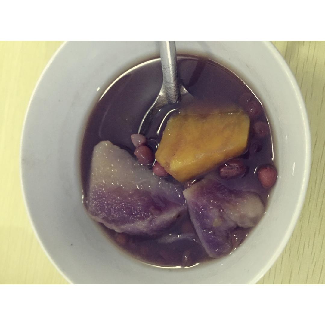 ୧( "̮ )୨ 好好生活 ୧( "̮ )୨