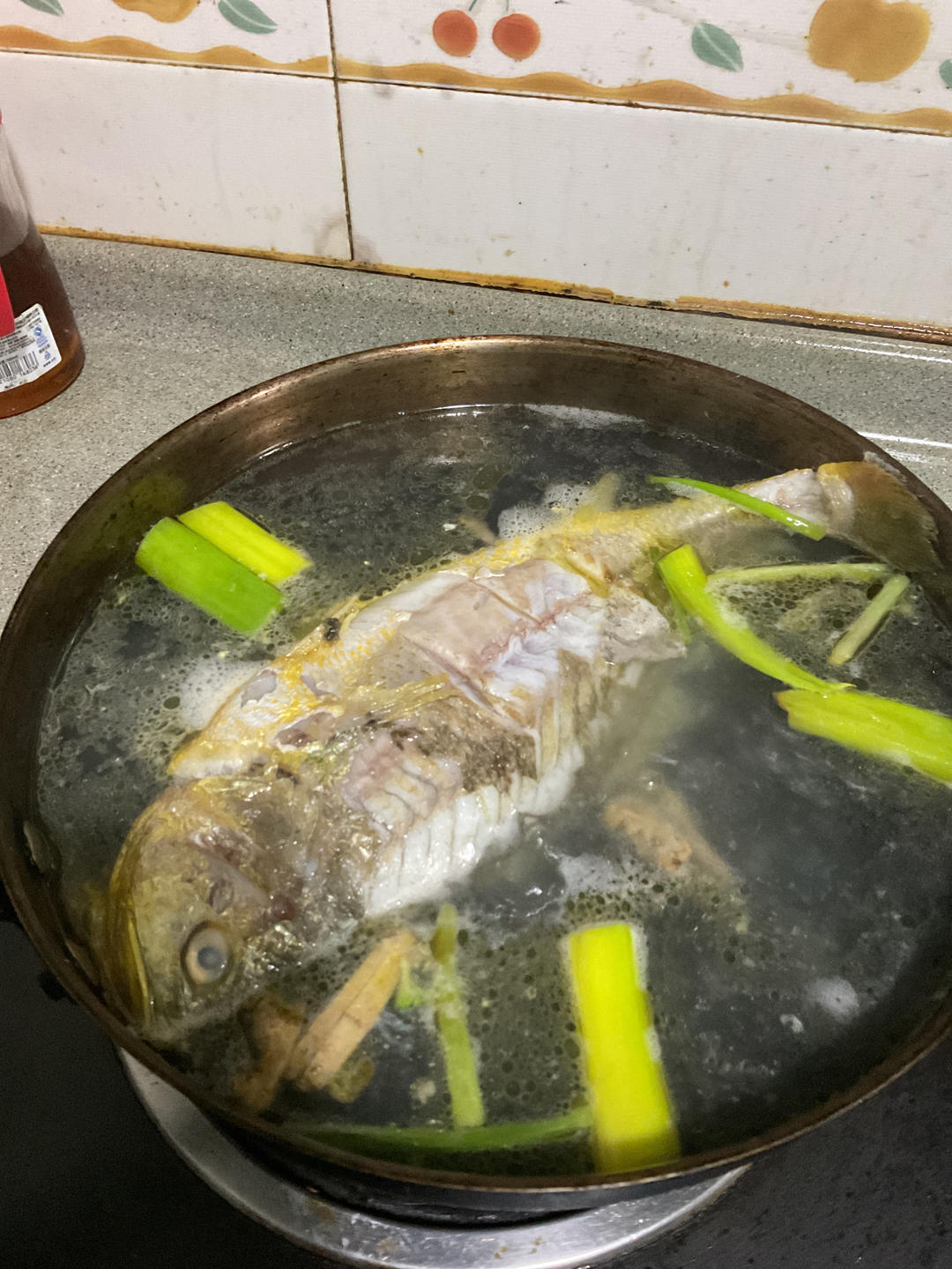 清炖鲫鱼汤