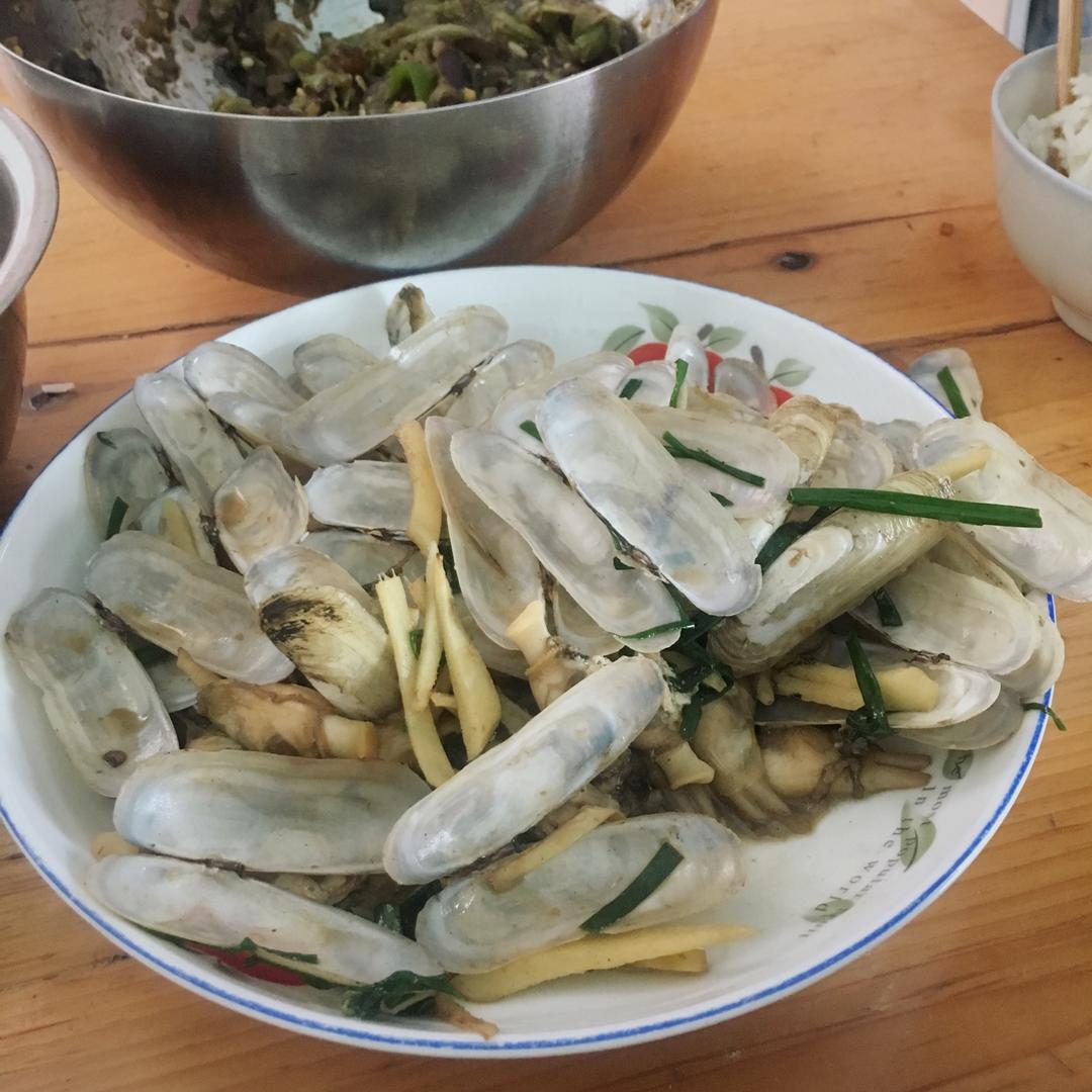 葱姜炒蛏子