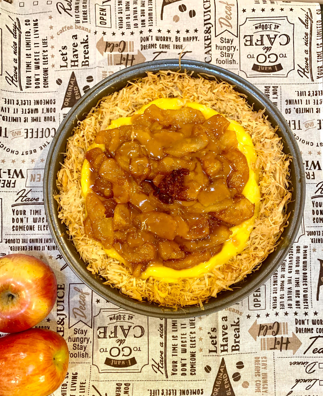鳥巢焦糖萍果派 ( Bird Nest Caramel Apple Custard Pie )