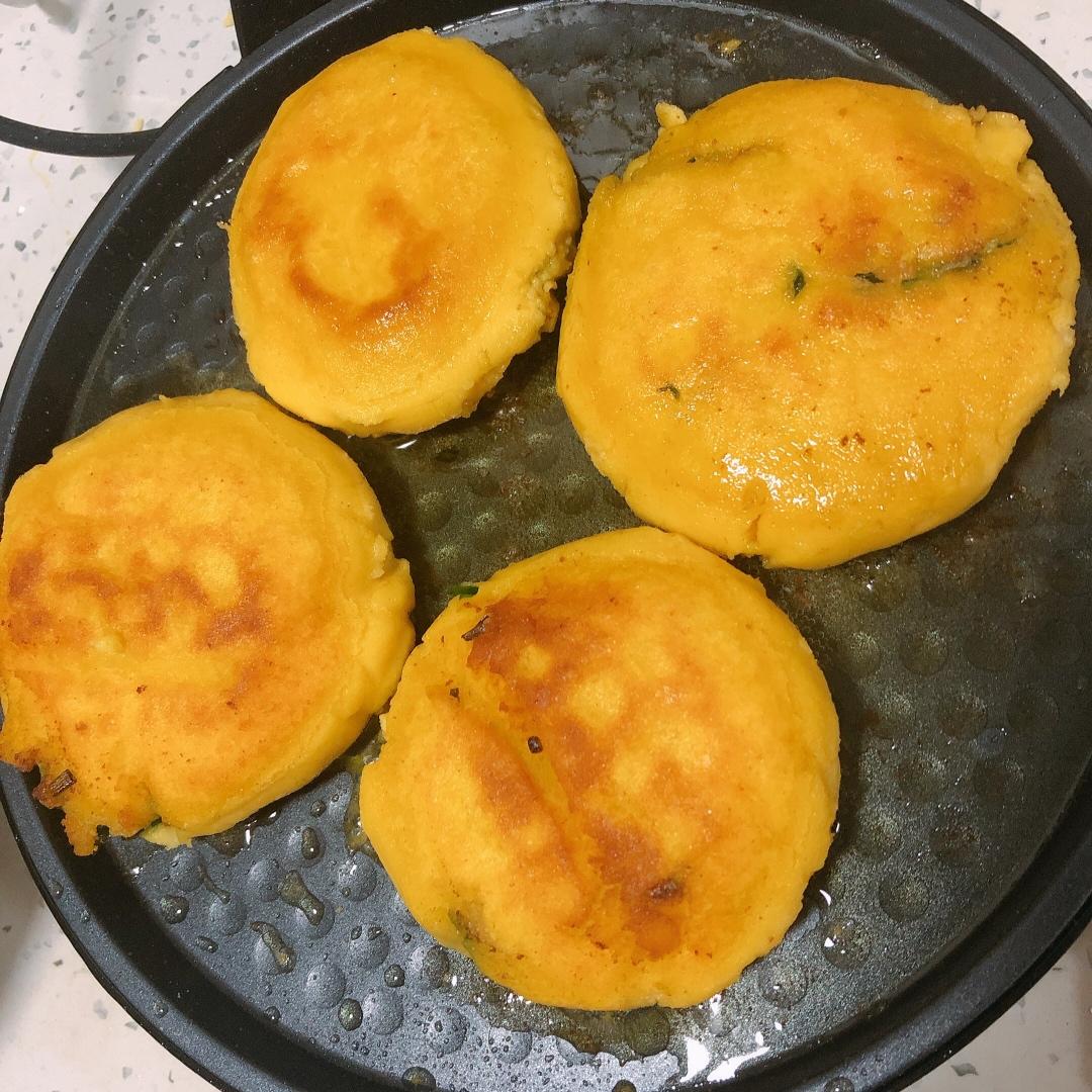 粗粮玉米面菜饼子