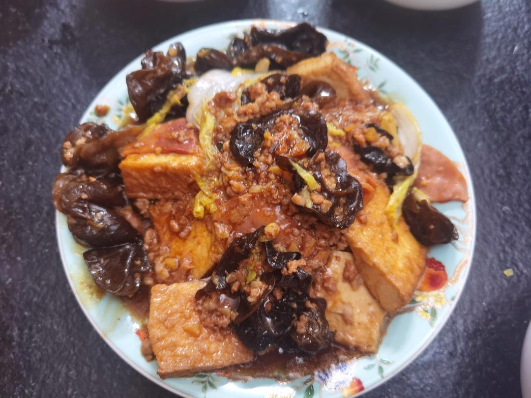 ✨无敌下饭❗️好吃到哭的白菜火腿豆腐煲