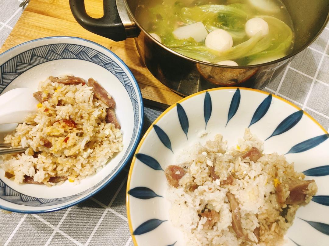【电饭煲腊肠煲仔饭】