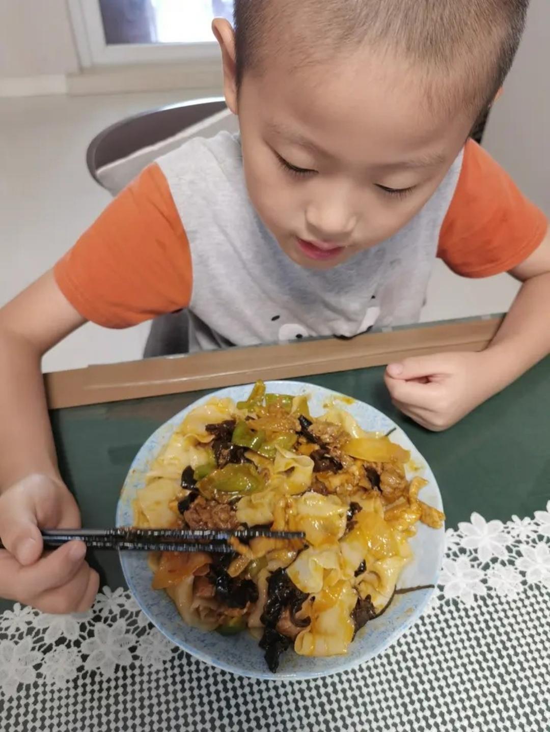 过油肉/新疆拉条子/新疆拌面/过油肉拌面（附过油肉炒制方法）