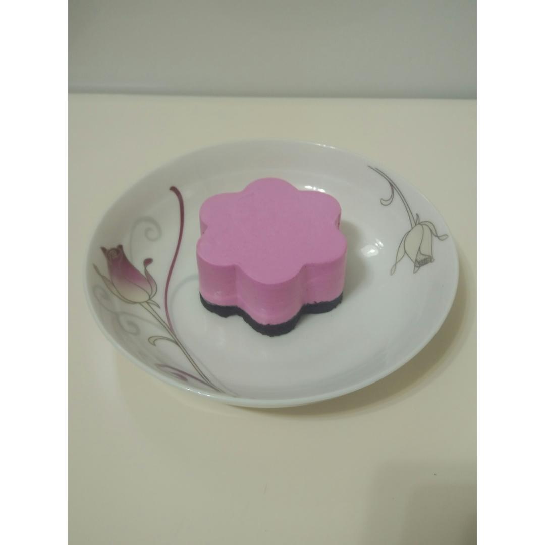 火龙果慕斯（小蛋糕）