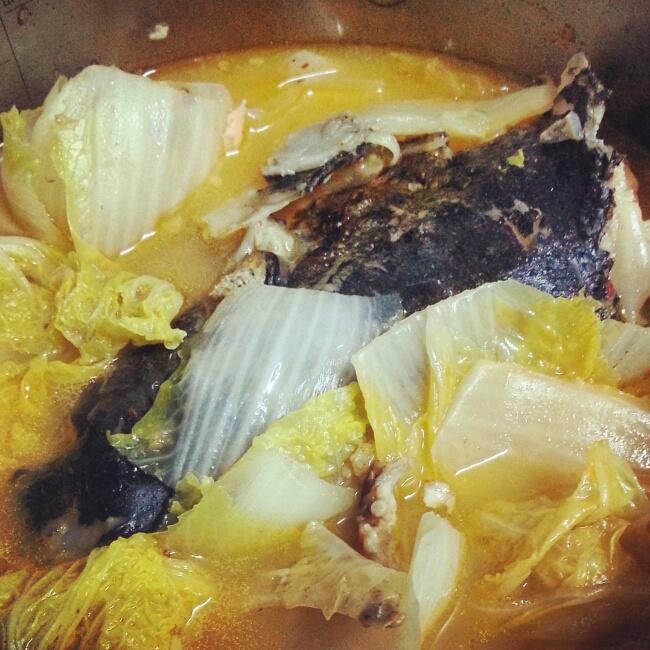 韩式泡菜鱼头锅