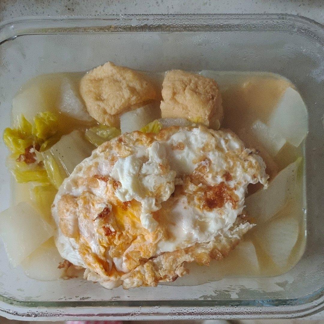适合宝宝秋天喝的汤·煎蛋白萝卜汤