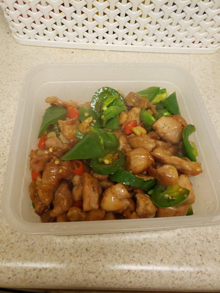 青椒炒鸡腿肉（大厨级别）
