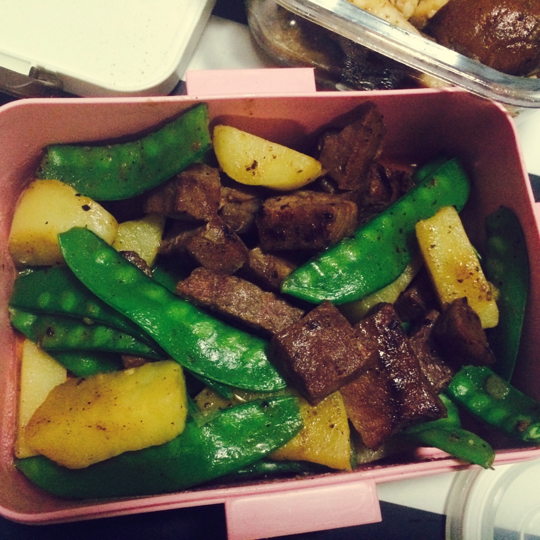 荷兰豆炒牛肉