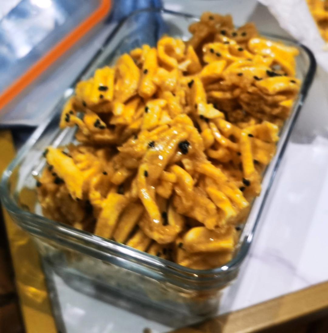 松软的鸡蛋沙琪玛