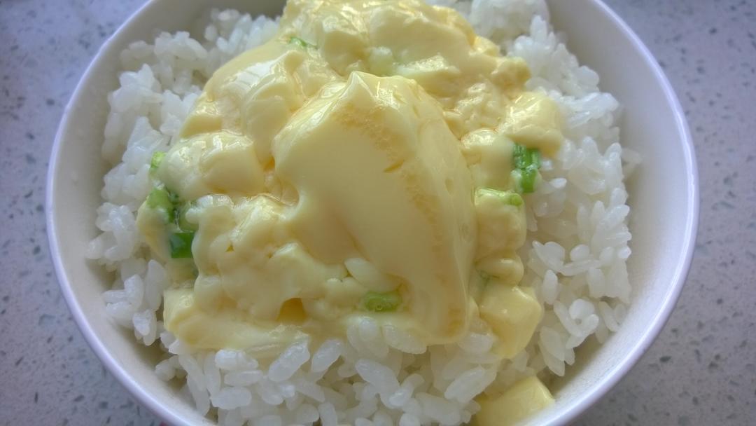 隔水炖蛋（电炖盅版）的做法