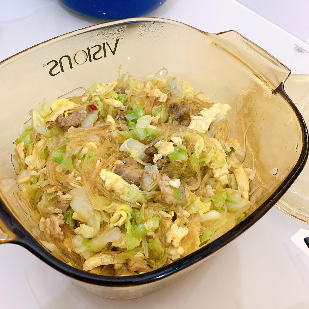 包菜粉丝炒鸡蛋