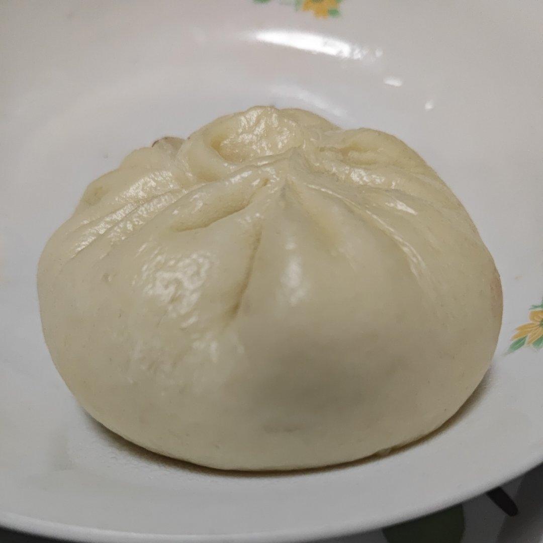 暄软可口的豆沙包
