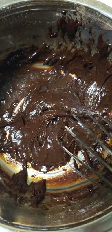 不回缩不塌陷不消泡超浓郁巧克力杯子蛋糕的做法 步骤2