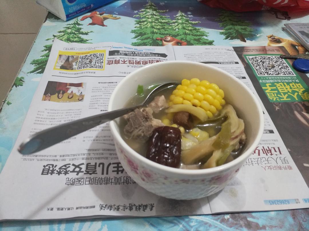 玉米排骨汤