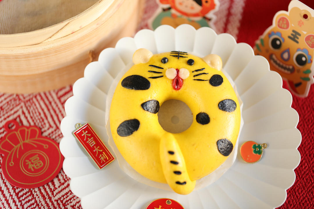 萌虎甜甜圈