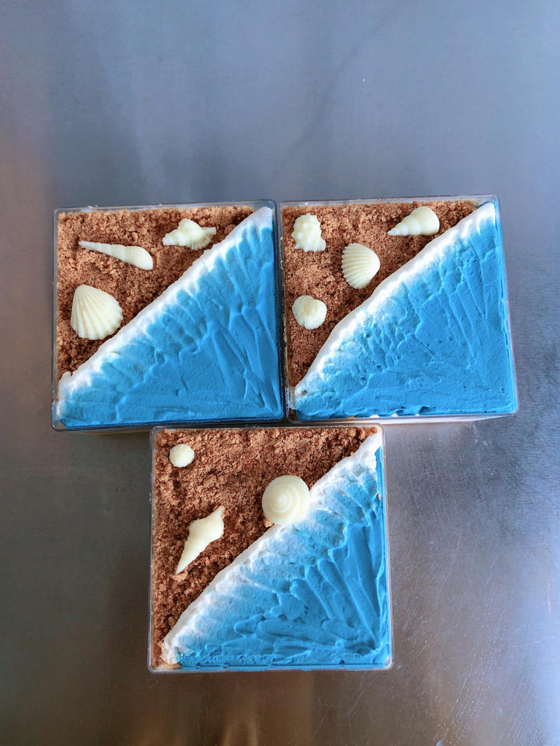 海滩纸杯蛋糕‼️不加色素‼️蓝色淡奶油这样做