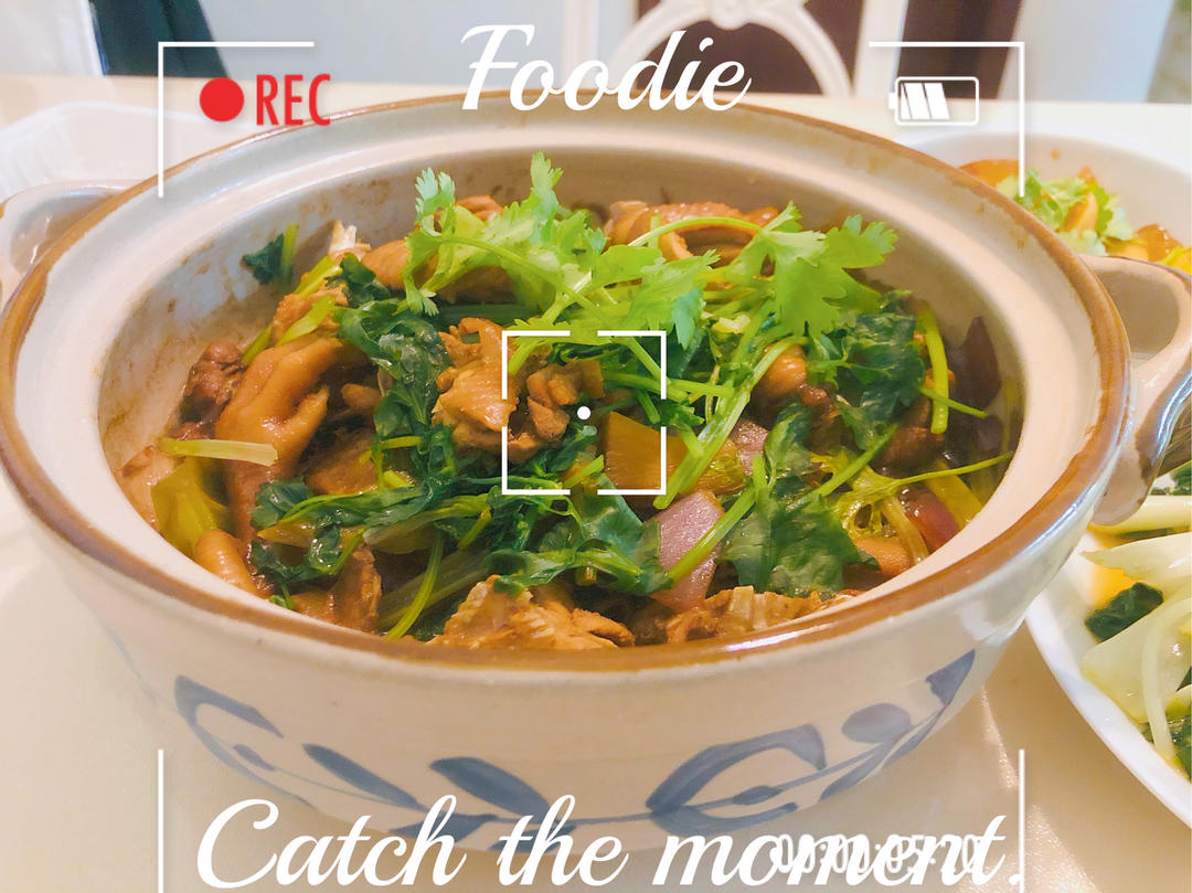 一鸡两吃的广东鸡煲