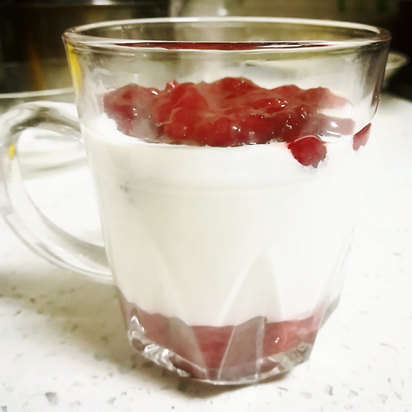 无菌自制草莓酸奶
