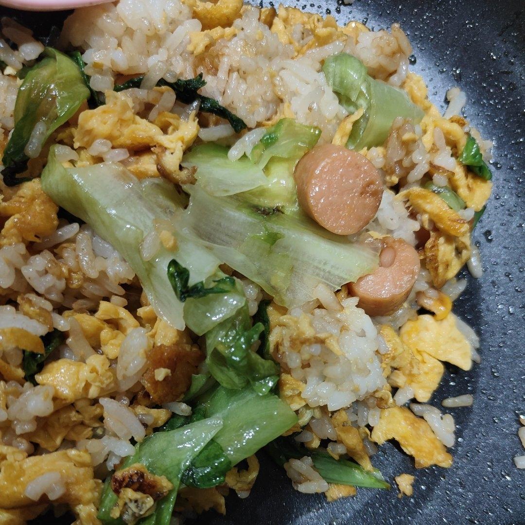 菜蔬蛋炒饭 宇宙无敌好吃‼️