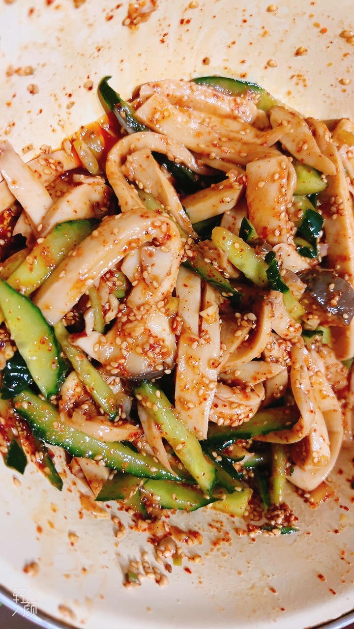 比肉还好吃的【手撕凉拌杏鲍菇】，上桌扫光光