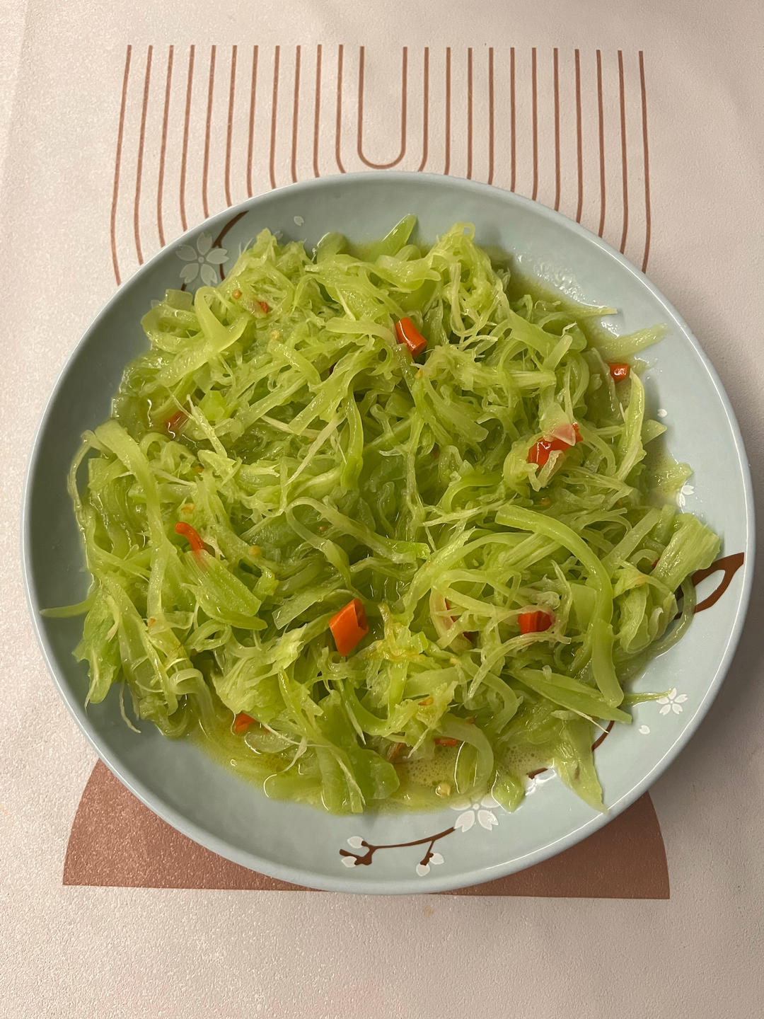 清炒莴笋丝