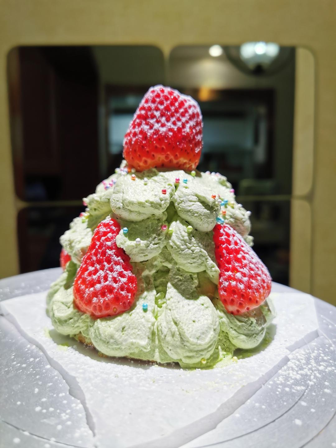 圣诞树草莓蛋糕 芋泥夹心 超详细教程 不用抹面 轻松搞定奶油蛋糕